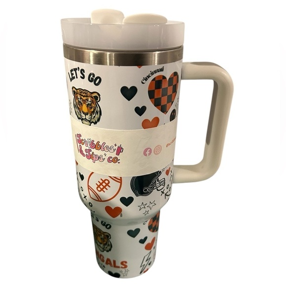 {Scribbles&SipsCo} Cincinnati Bengals Football 40oz Tumbler - Picture 2 of 4